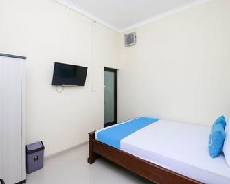 Airy Lowokwaru Kedawung Lima 25J Malang - Malang - Habitación