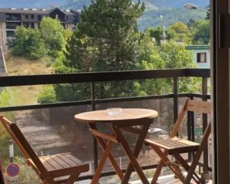 Studio au pied des pistes Briançon Serre Chevalier - Briançon - Balkon