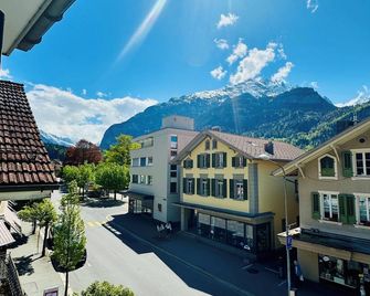 Hotel Rebstock - Meiringen - Venkovní prostory