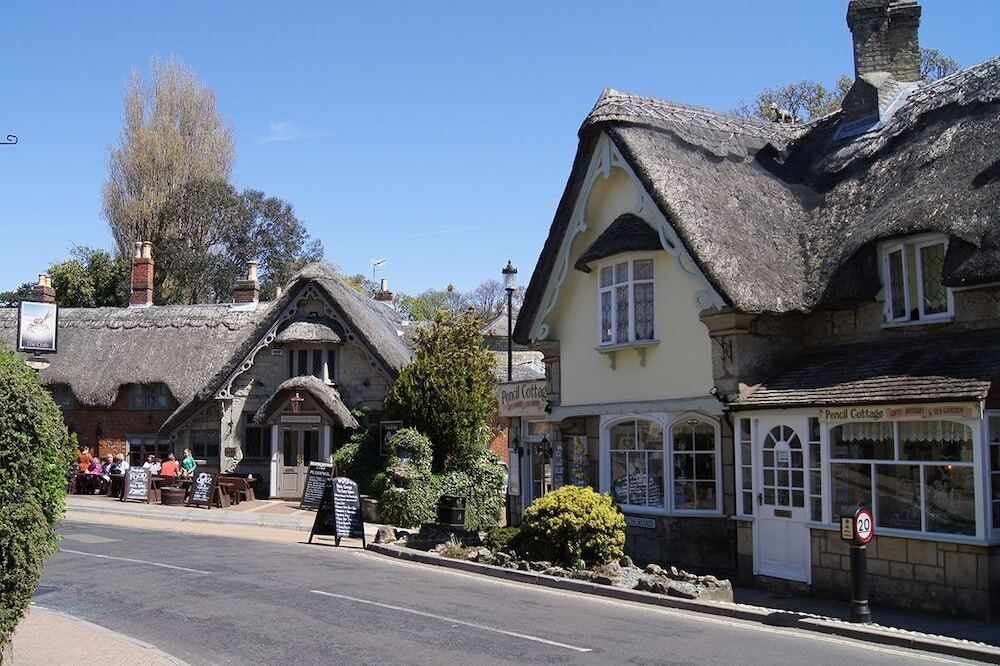 Holliers Hotel - שאנקלין - בניין