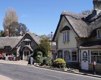 Holliers Hotel - شانكلن - مبنى