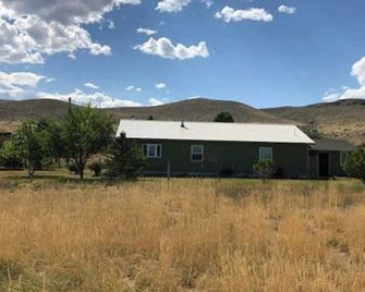 Lover's Leap Lodging, a real Montana experience - Dillon - Edificio