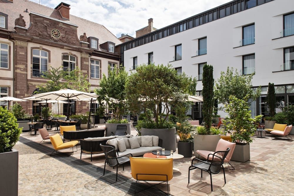 Hôtel LÉonor The Place to Live by Stay Collection - סטרסבור - פטיו