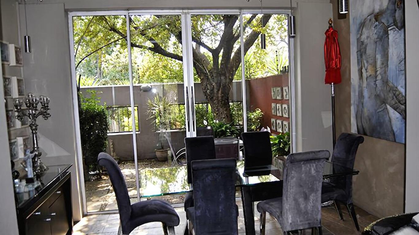Saffron Guest House