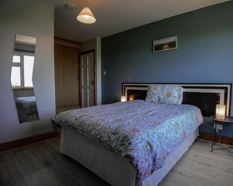 Bluetit Lodge - Kilkee