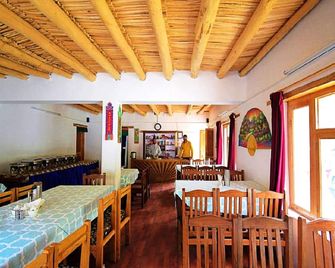 Desert Oasis Camp - Hundar - Restaurant