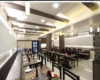 Hotel Raajpath - 瓦多達拉 - 巴羅達 - 餐廳