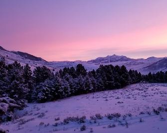 New Listing..3 Mile Ranch With Fishing Access And Pristine Views! - Emigrant - Outdoors view