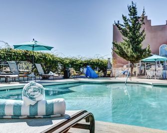 Forest Villas Hotel - פרסקוט - בריכה