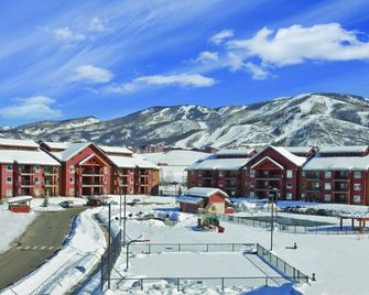A Majesty Of A Resort In The Rockies ! - Steamboat Springs - Building