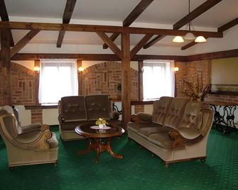 Hotel & Caffe Silesia - Frydek Mistek - Vestíbul