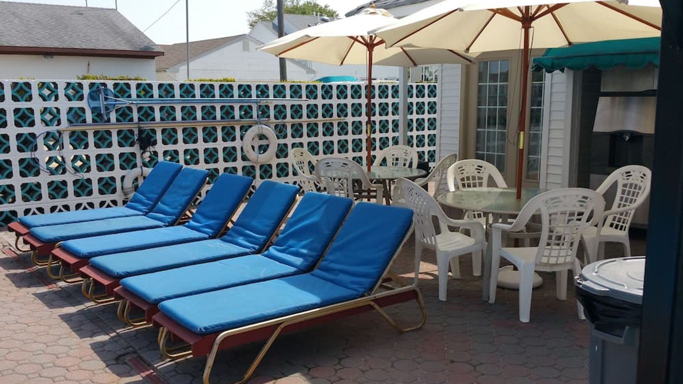 The Amethyst Beach Motel