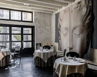 Carmel 1643 - Arbois - Restaurant