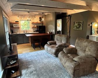 Studio Rental in Elkin, Yadkin Valley Wine Region - Elkin
