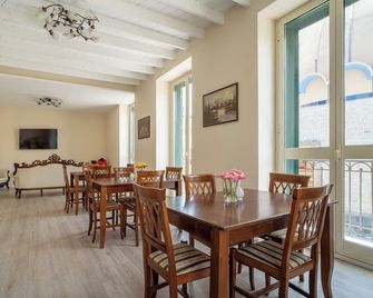 Viscuso house B&B - Aci Castello - Ruokailuhuone