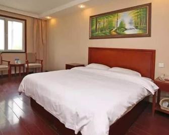 Greentree Inn - Shanghai - Bedroom
