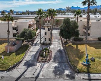 Sweet Town home on the Island - Lake Havasu City - Vista del exterior