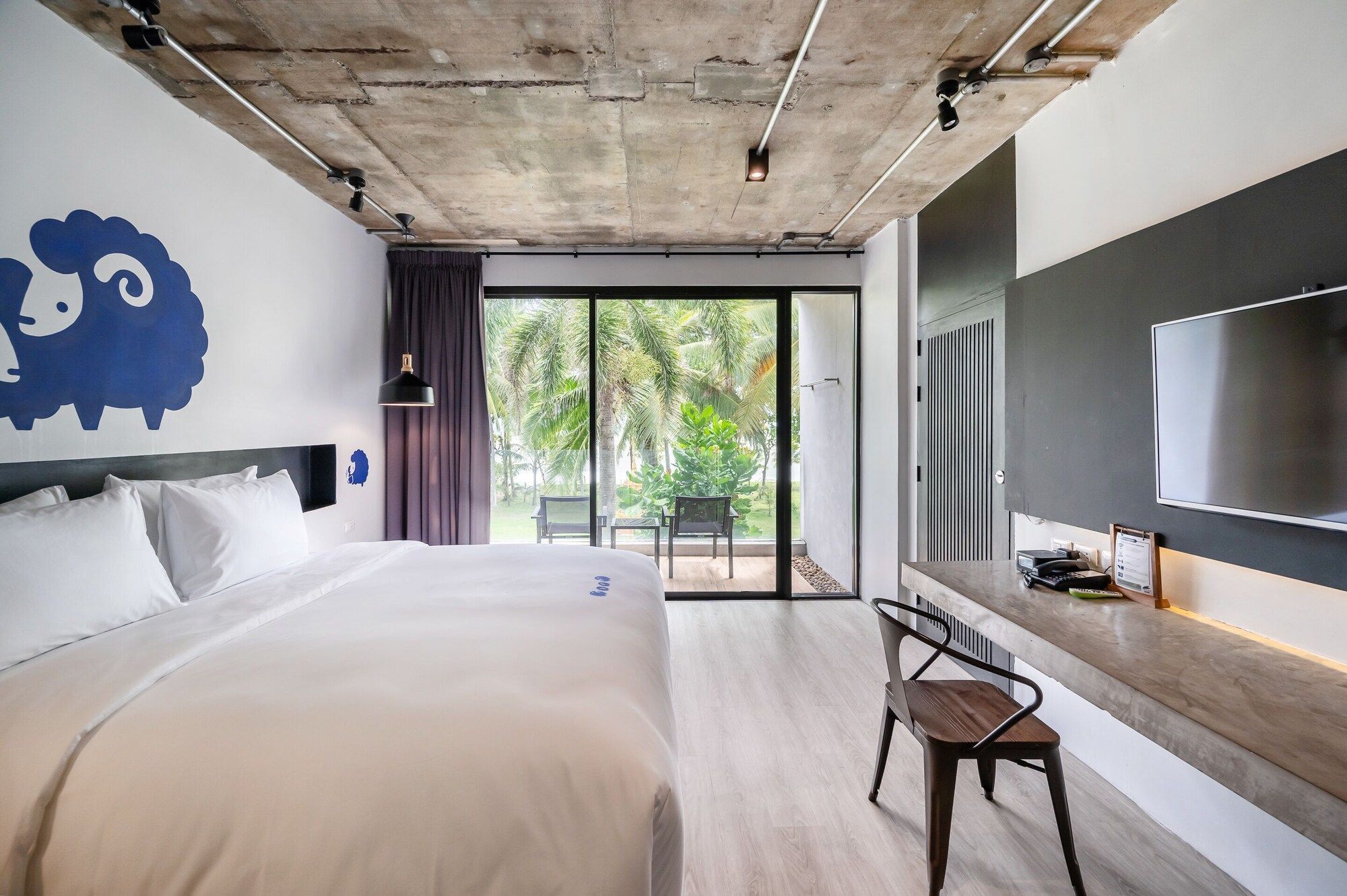 كوكوتيل كاو لاك لايت هاوس