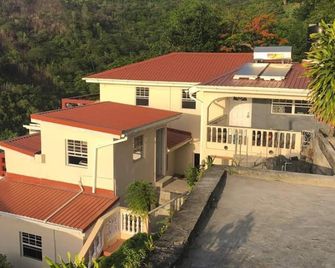 Story Villa, 2 Bedrooms With Mountain & Ocean View - Anse La Raye - Building