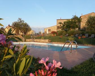 Borgo Sicelle Residence - Castellina in Chianti - Piscina