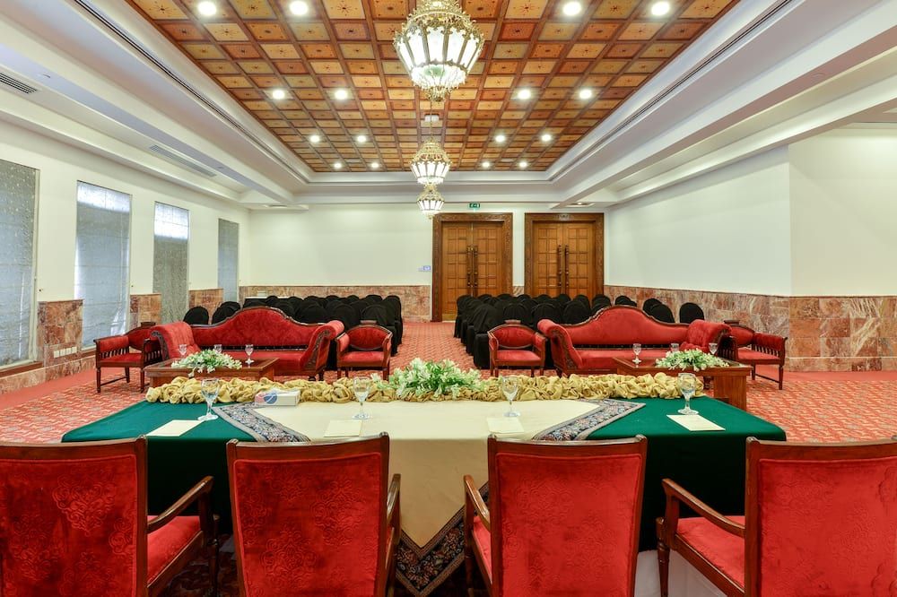 فيصل أباد سيرينا هوتل