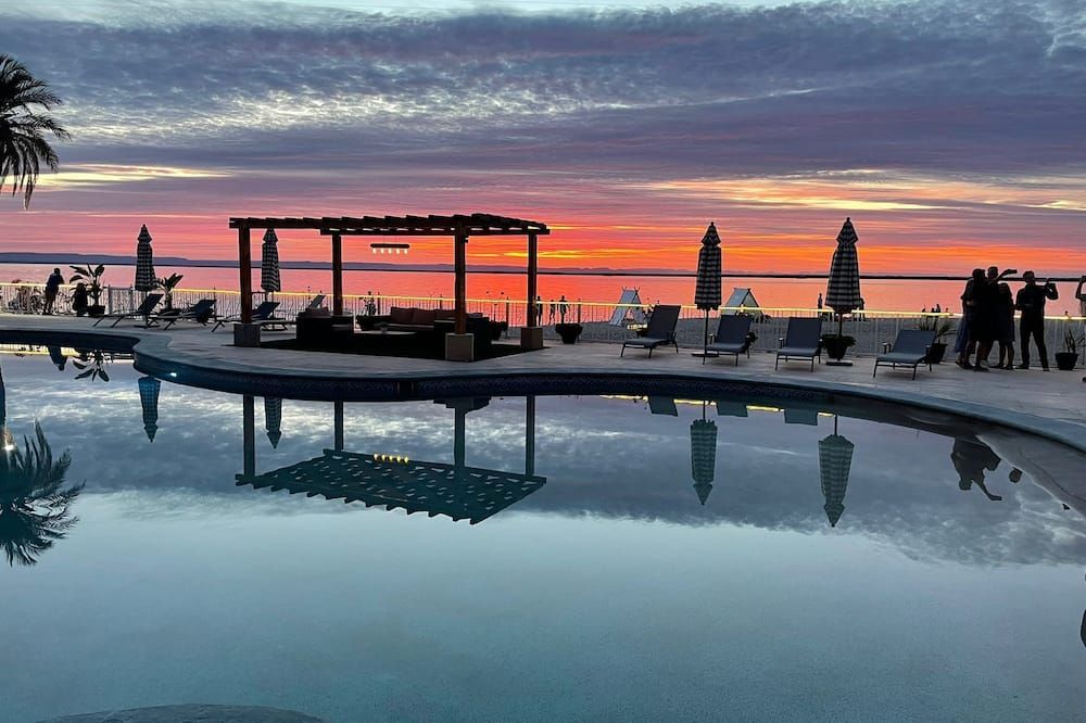 لا بوسادا هوتل آند بيتش كلوب - لاباز - حوض السباحة