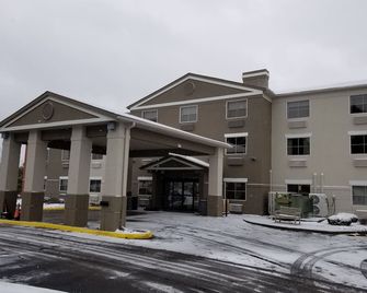 Holiday Inn Express Indiana By IHG - Indiana - Gebouw