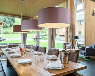 Nice Chalet With Infrared Sauna - Sankt Georgen ob Murau - Comedor