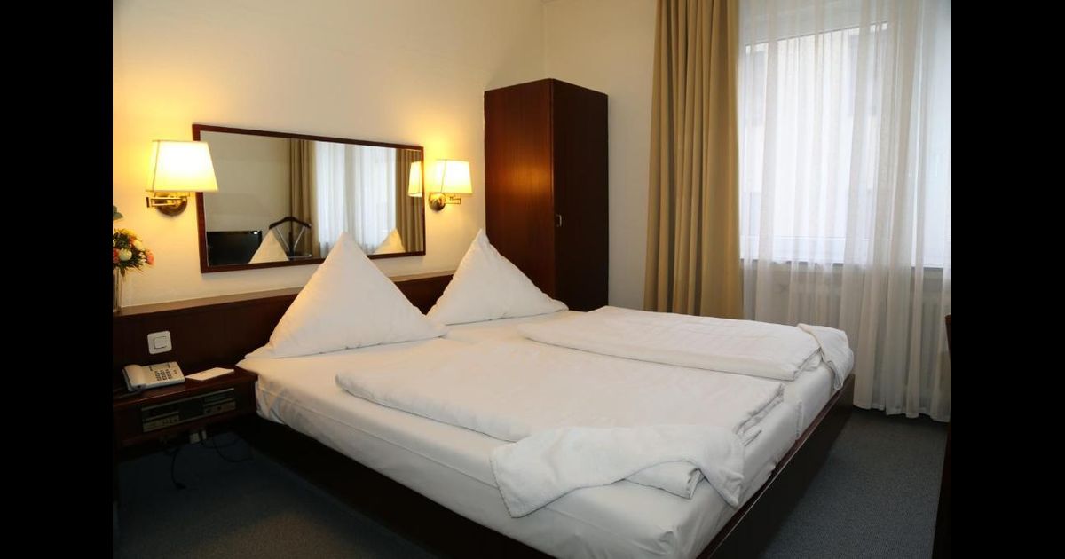 Hotel Löhndorf in Bonn, Germany from ₹ 8,068: Deals, Reviews, Photos ...