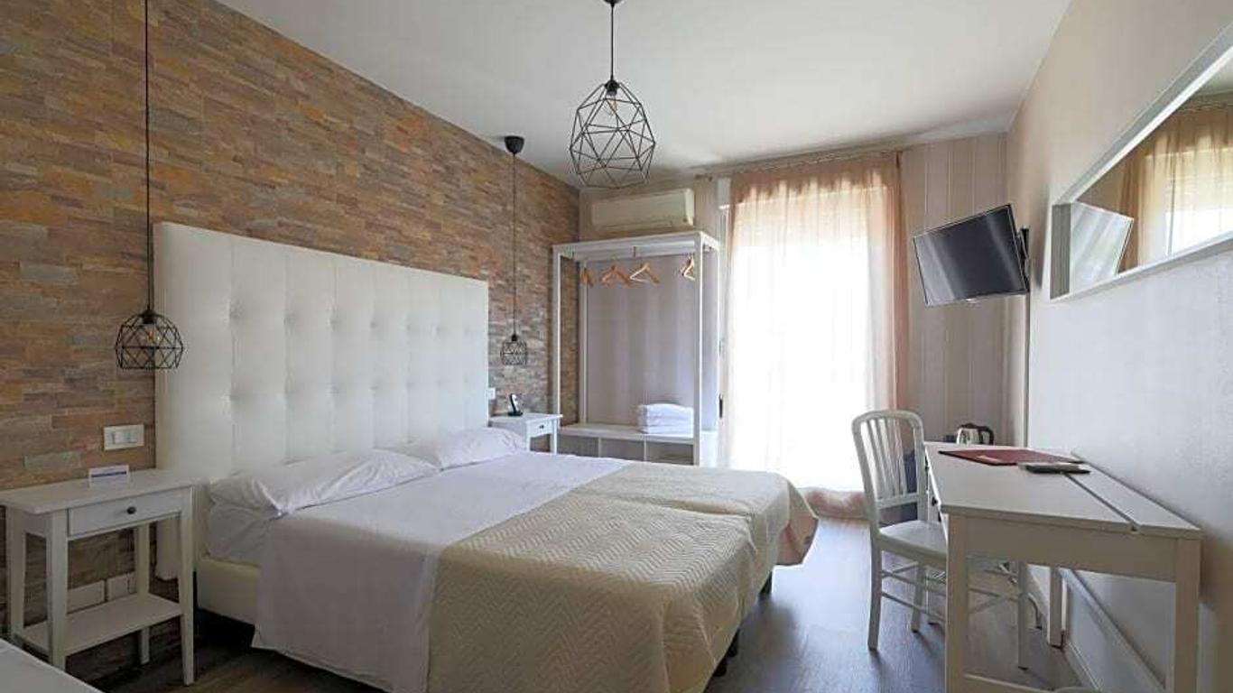 Hotel Blue Marine