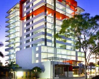 Edge Apartment Hotel - Rockhampton - Building