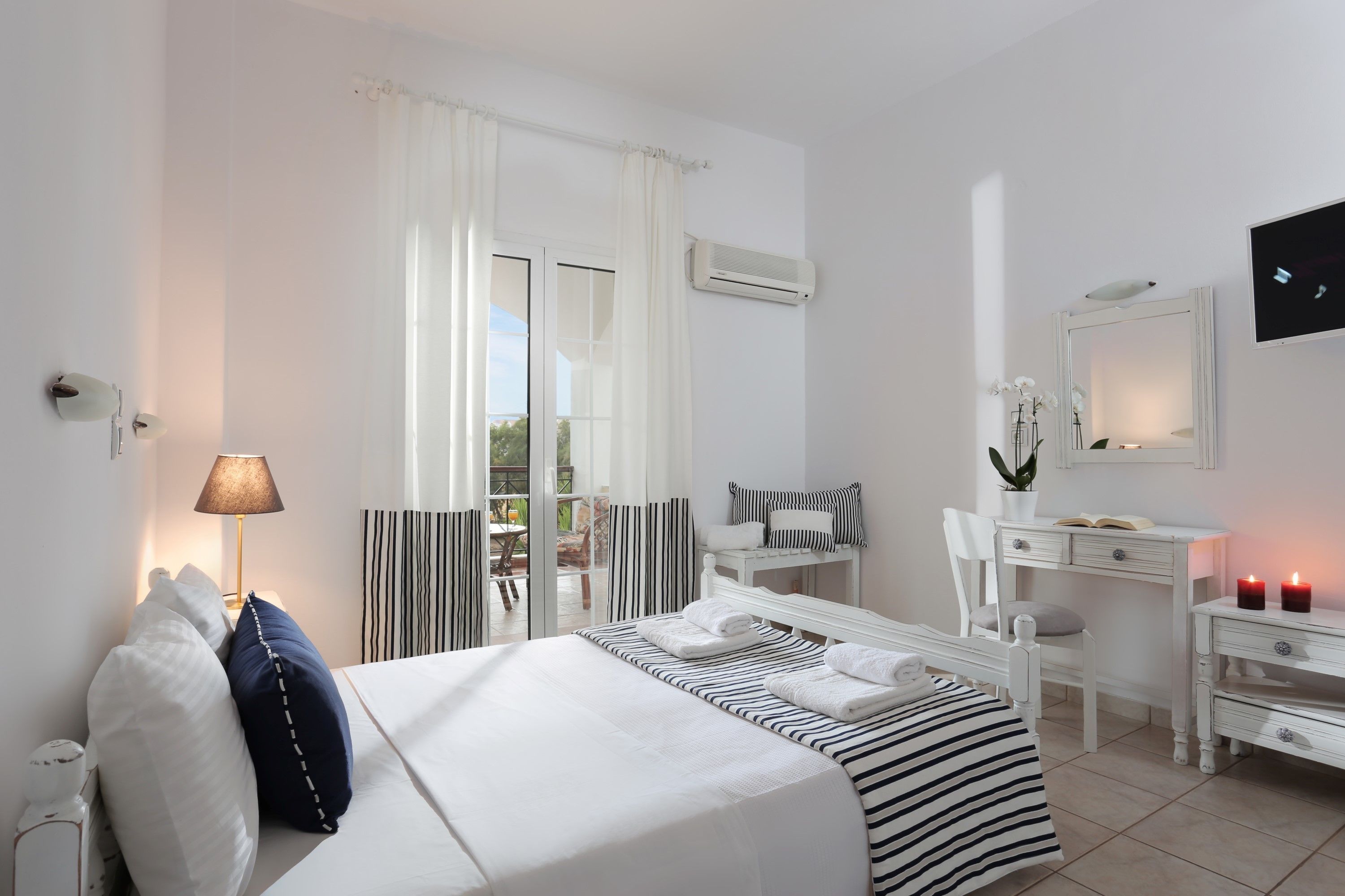 Iris Beach Hotel - Monemvasia