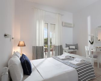 Iris Beach Hotel - Monemvasia