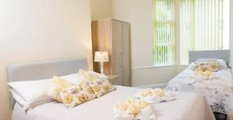 The Firs Bed and Breakfast - Plymouth