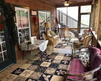 Long Mountain Lodge - Dahlonega