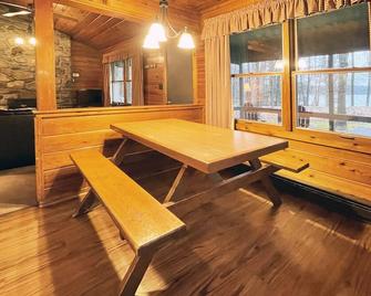 Mountain Springs Lake Resort - Stroudsburg - Comedor