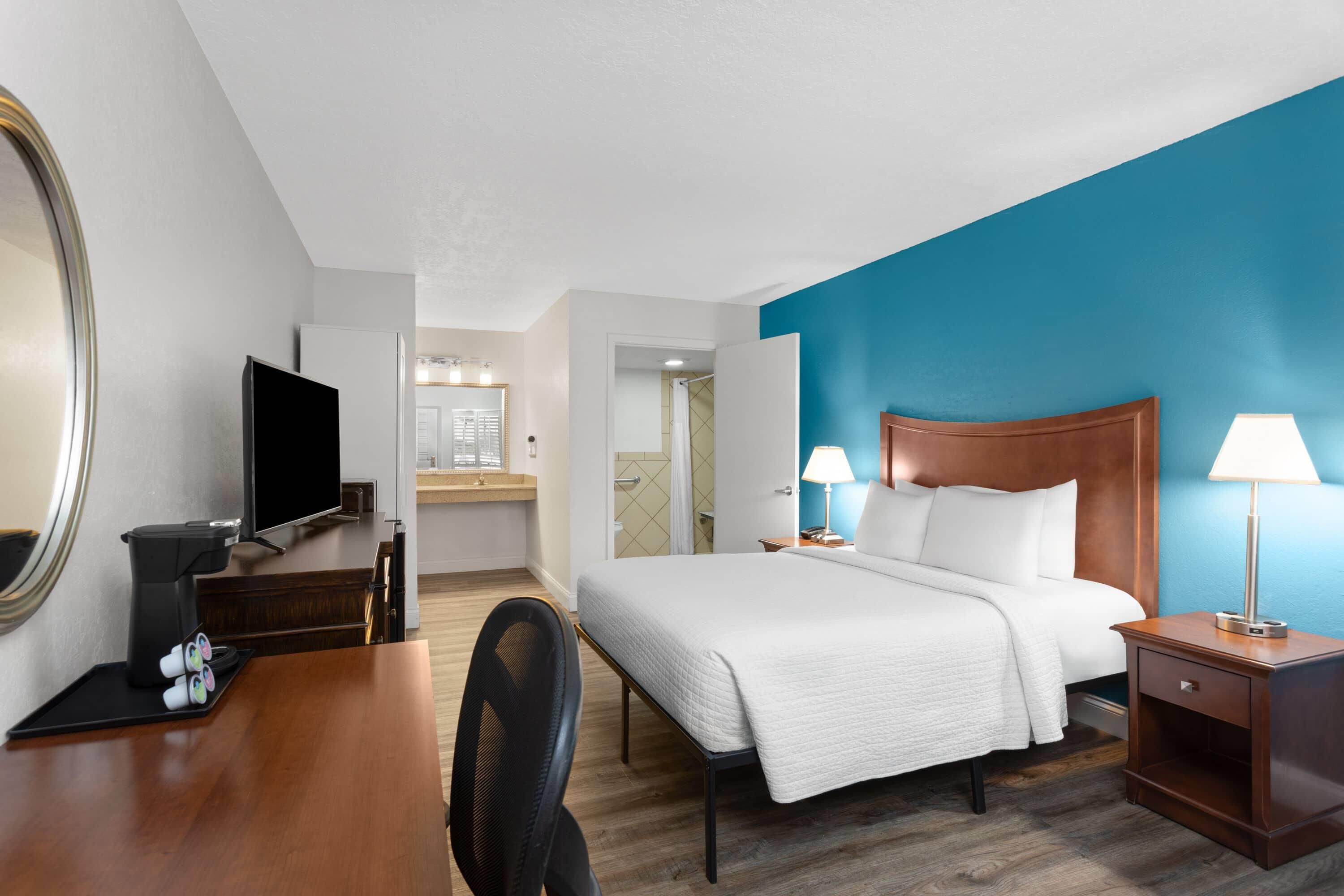 Paddletail Waterfront Lodge - Crystal River - Schlafzimmer