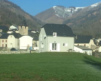 Windmill Renovated Mountain Valley Of Asp - Cette-Eygun - Bâtiment