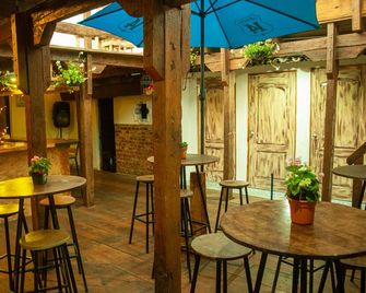 Kamazoztz Hostel and Travel - Antigua Guatemala