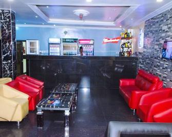 Prescott Hotel Asaba - Asaba - Bar