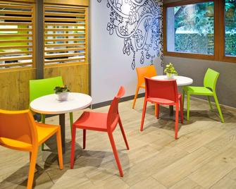 Ibis Budget Bollène - Bollène - Gebäude