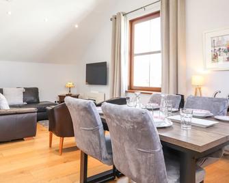 Sky View - Keswick - Dining room