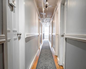 The Cambie Hostel Seymour - Vancouver - Pasillo