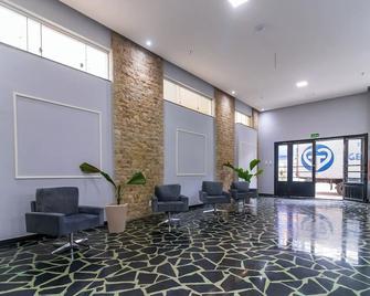 Campos RJ Center Hotel by Castelo Itaipava - Campos dos Goytacazes - Lobby