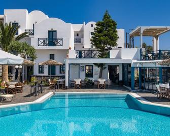 Kalimera Hotel - Akrotiri - Bể bơi