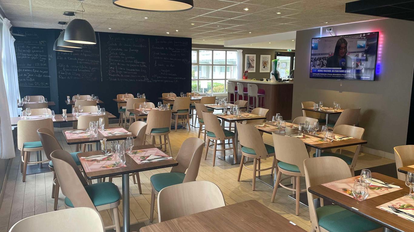 Campanile Orleans - La Source