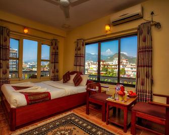 Hotel Grand Holiday - Pokhara - Habitación