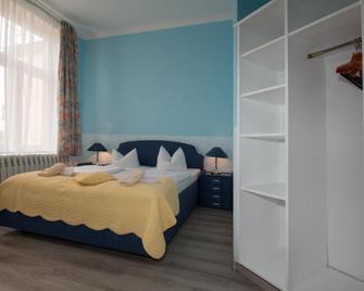 Hotel Knöpel - Wismar - Slaapkamer