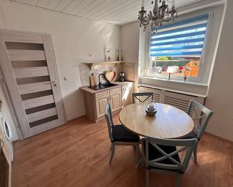 Ferienwohnung Gitti Ueckermünde - Ueckermünde - Essbereich