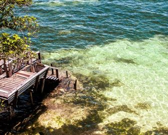 Tropical Stay Accommodations - Tagbilaran